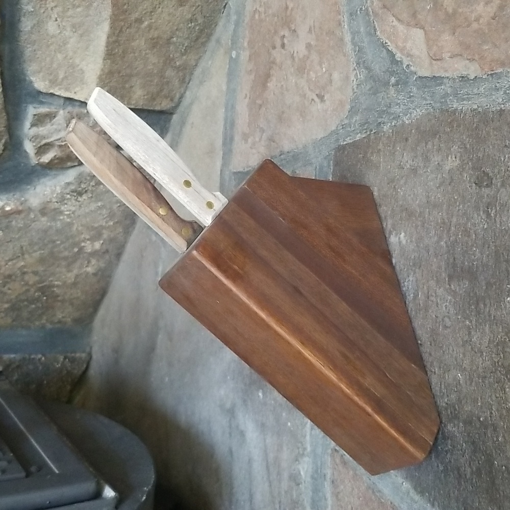 🔪SIX SLOT KNIFE BLOCK WITH THREE KNIVES